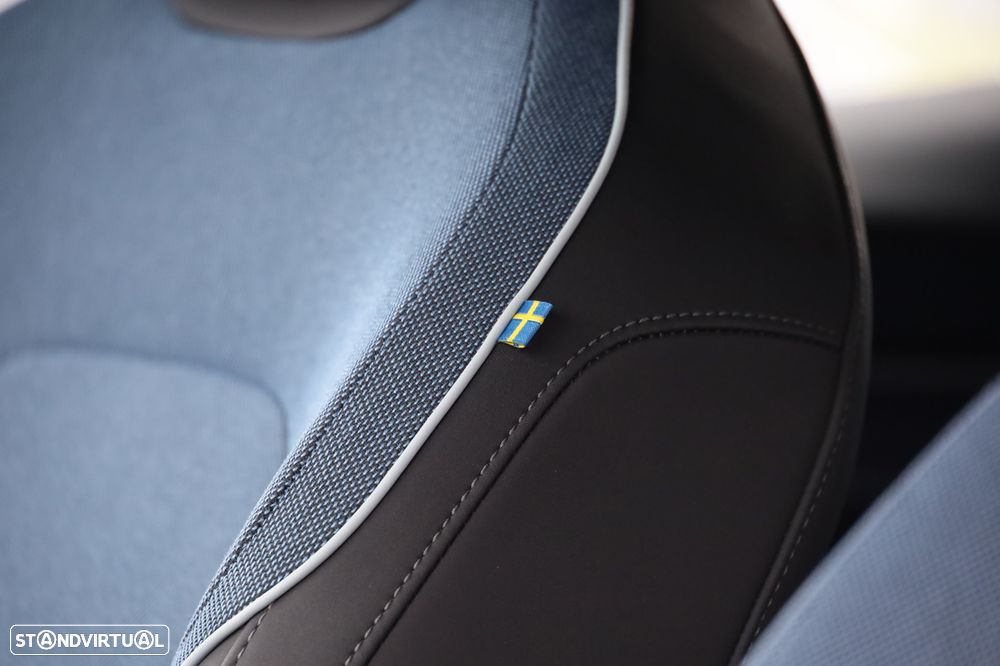 Volvo EX30 51 kWh Single Motor Plus - 9