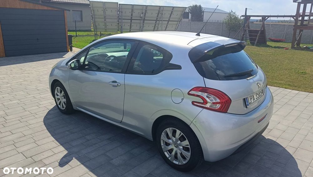Peugeot 208 e-HDi 68 EGS5 Stop&Start Active - 4