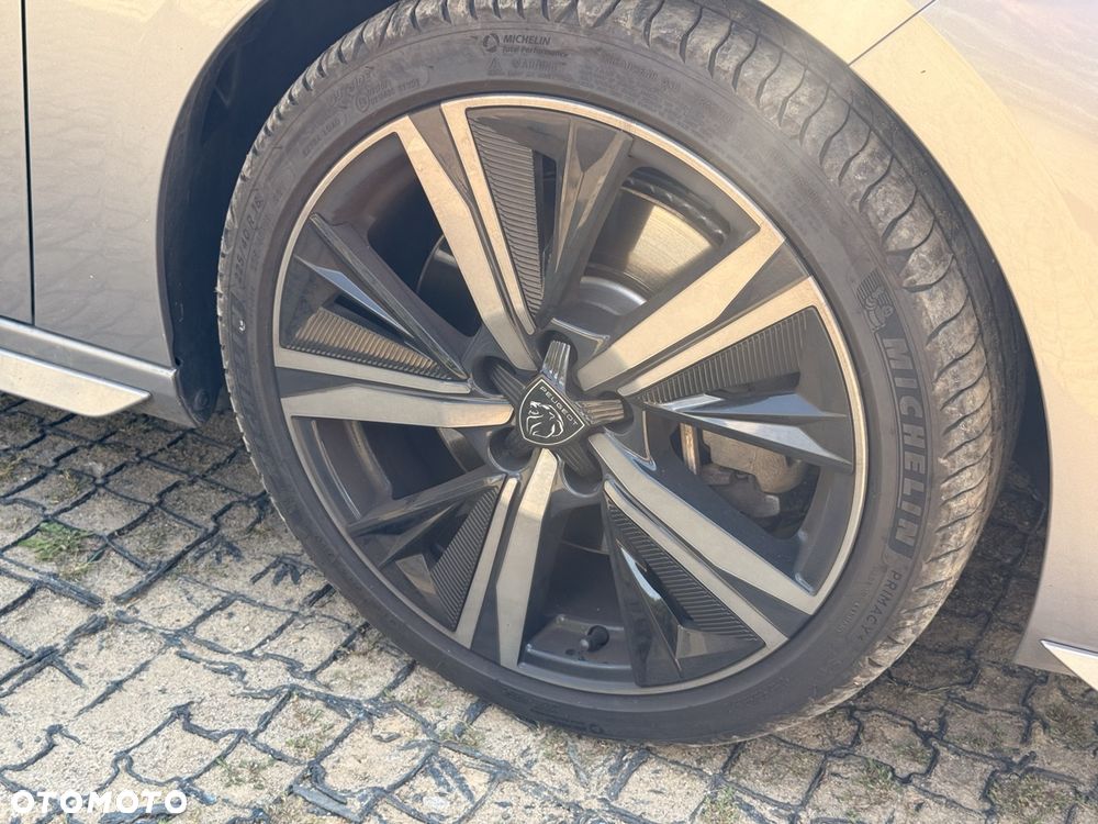 Peugeot 308 225 e-EAT8 GT - 9