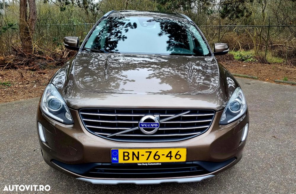 Volvo XC 60 D4 AWD Geartronic Summum - 1