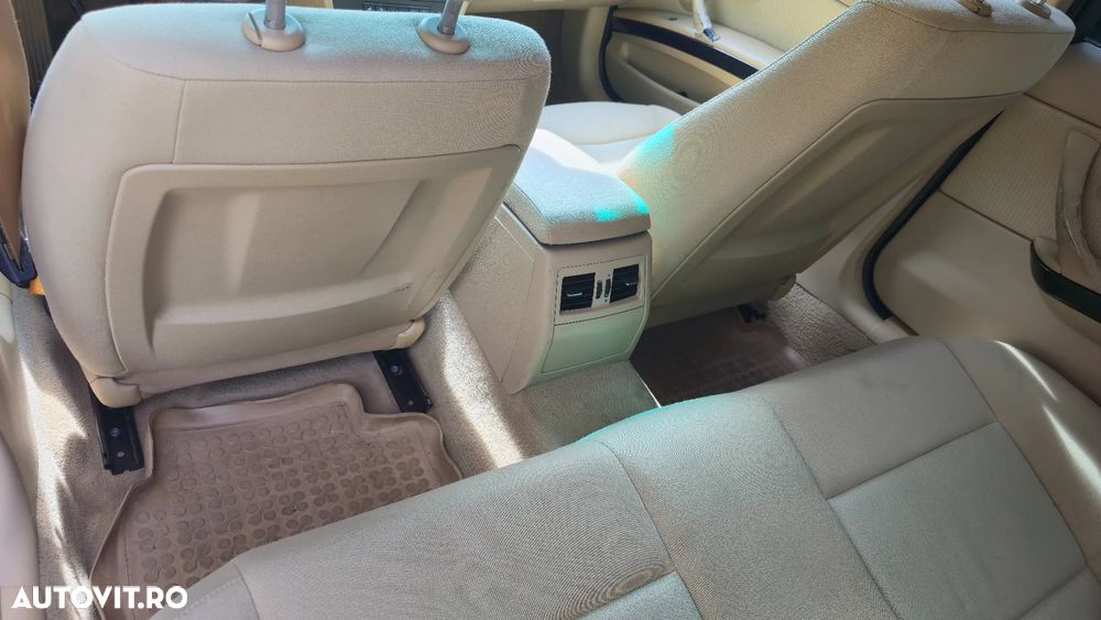 BMW Seria 3 320d - 15