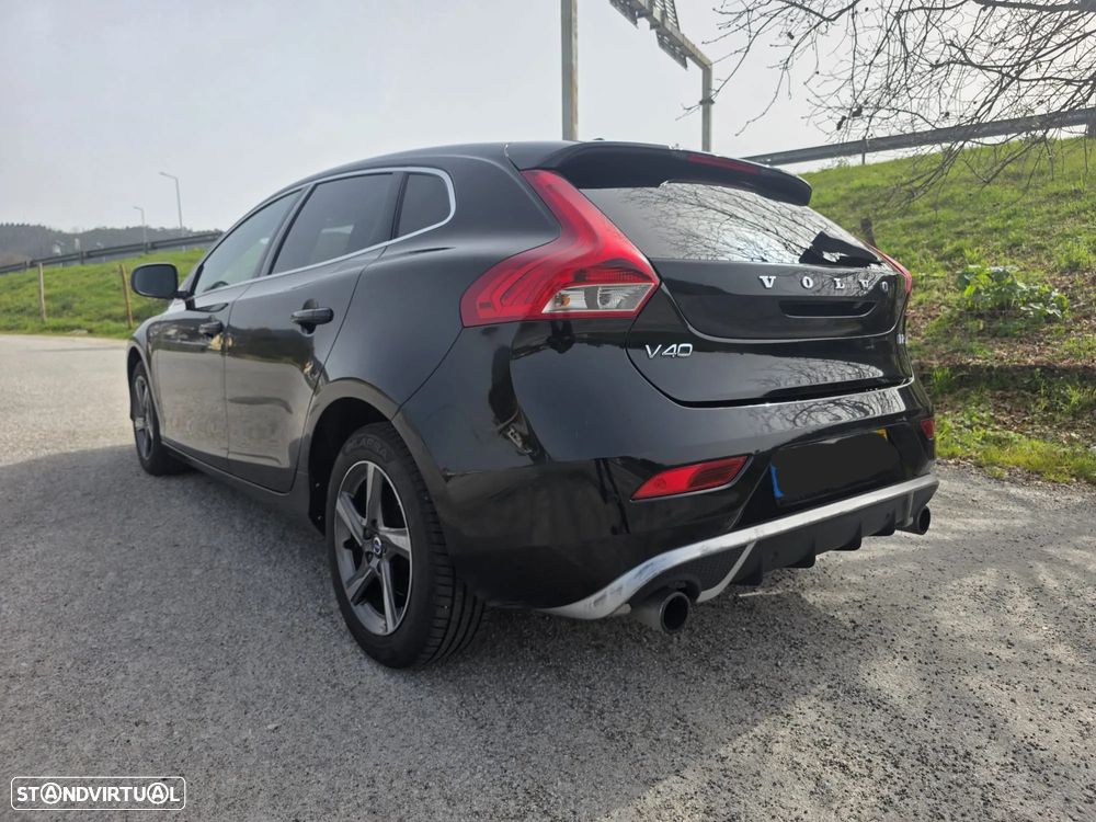 Volvo V40 2.0 D2 R-Design - 8