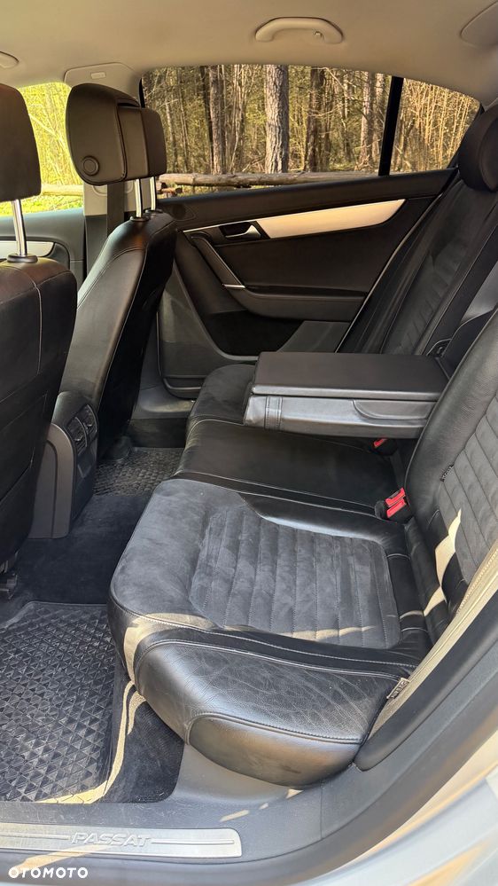 Volkswagen Passat 2.0 TDI 4Mot Highline - 21