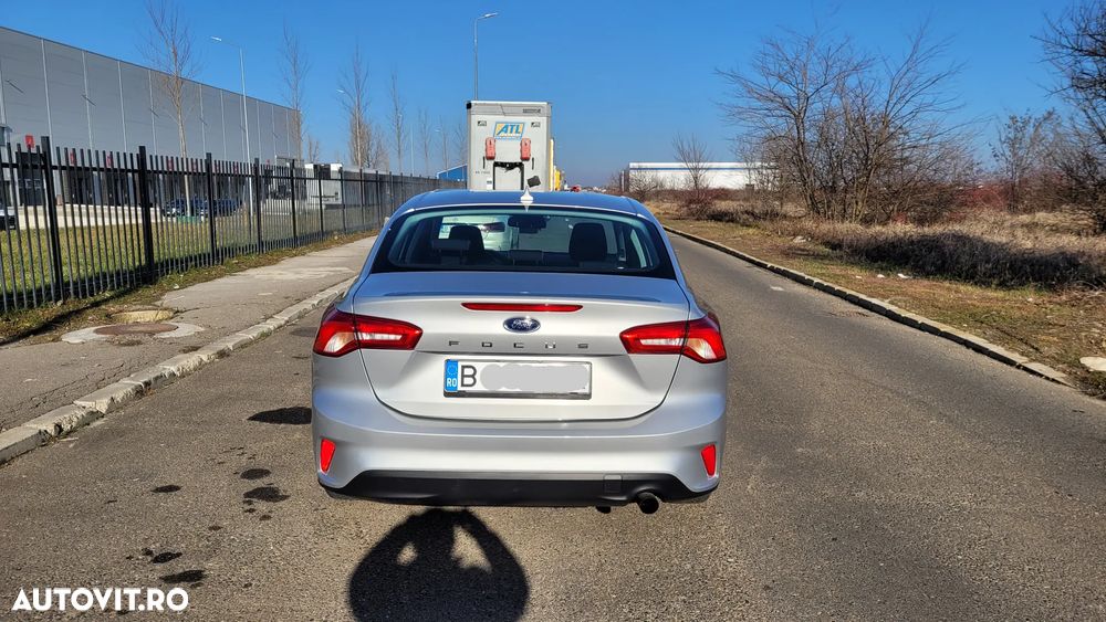 Ford Focus 1.0 EcoBoost Trend Edition - 10