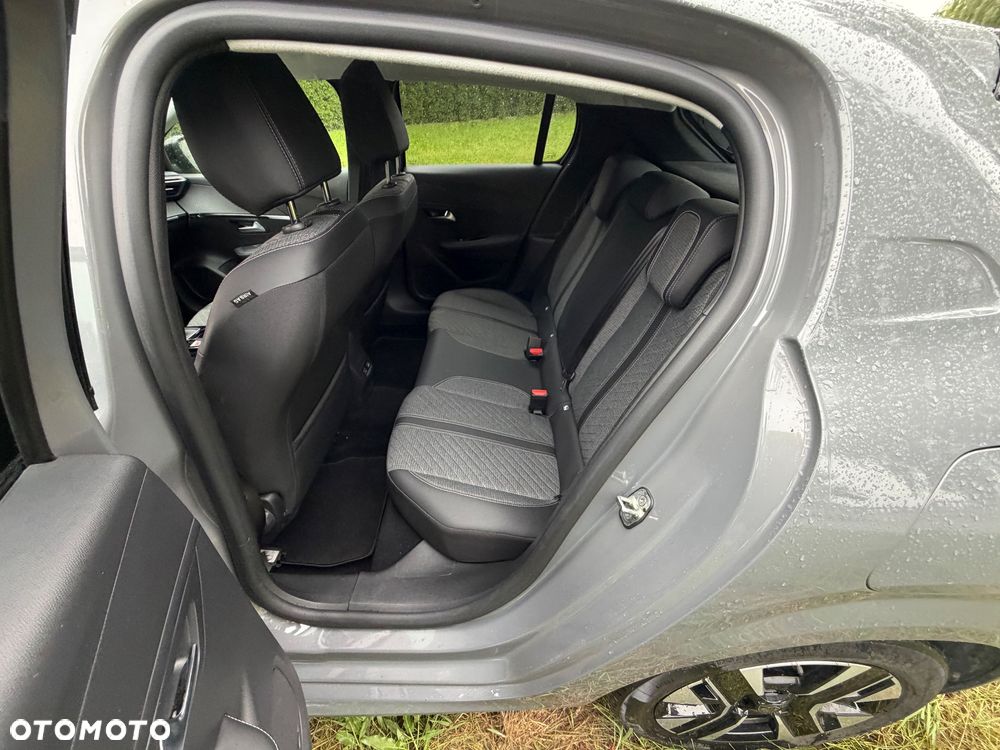Peugeot 208 PureTech 100 Allure Pack - 17