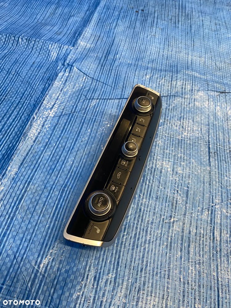 PANEL STEROWANIA KLIMATYZACJI NAWIEWU GRZANIA FOTELI AUDI A3 8V 8V0820043D - 8