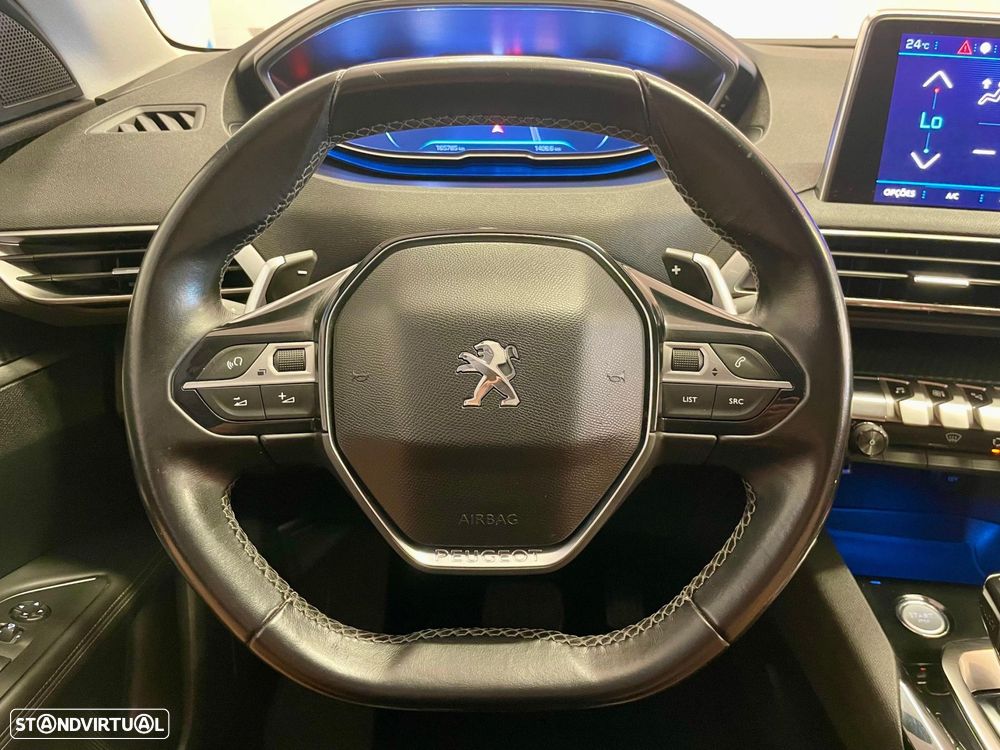 Peugeot 3008 1.2 PureTech Allure EAT6 - 19