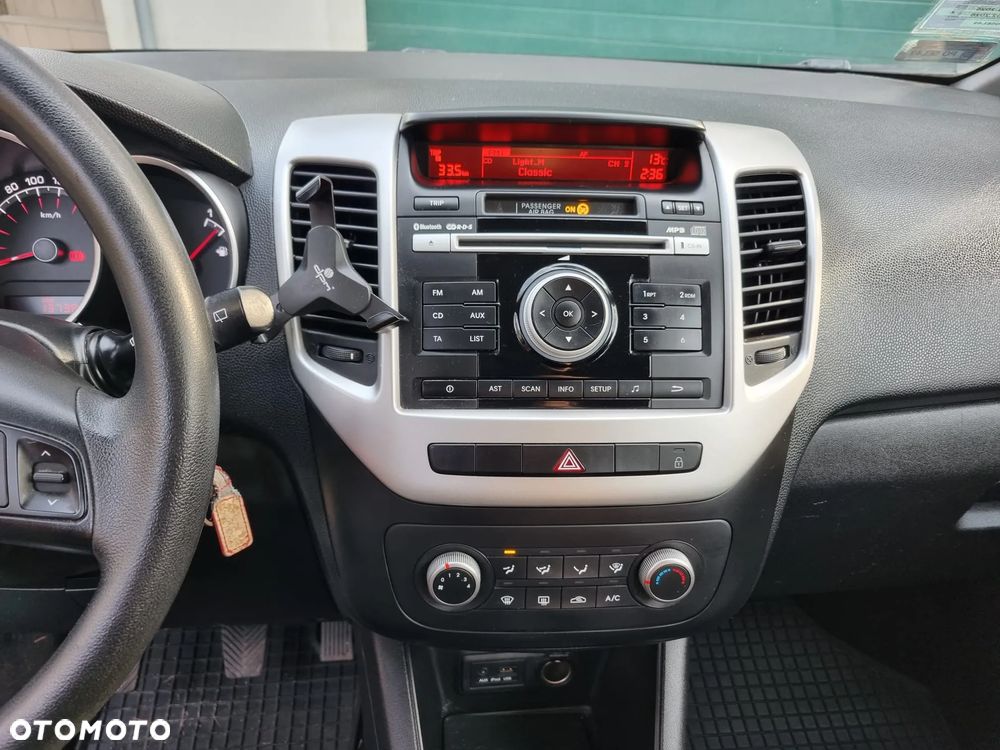 Kia Venga 1.4 M - 13