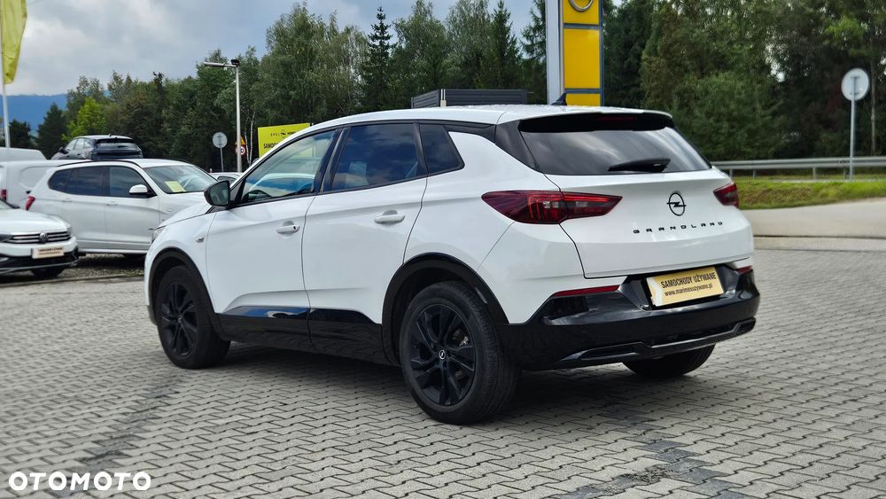 Opel Grandland 1.2 T GS S&S - 4