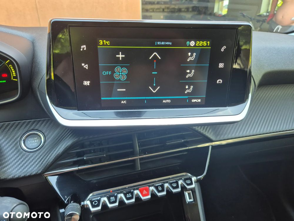 Peugeot 208 Elektromotor 136 Allure Pack - 17