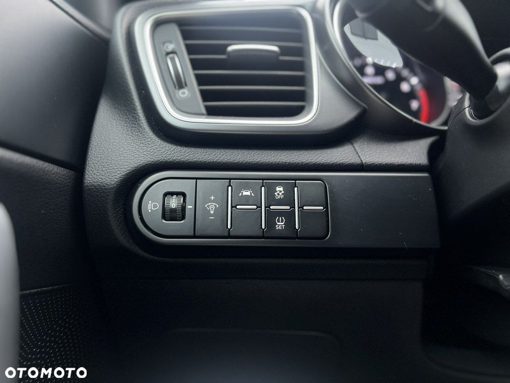 Kia XCeed 1.0 T-GDI M - 18