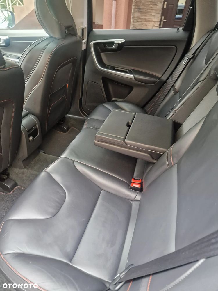 Volvo XC 60 - 35