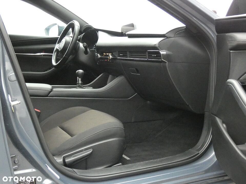Mazda 3 - 8