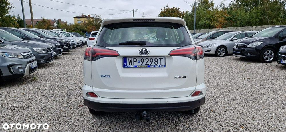 Toyota RAV4 - 10