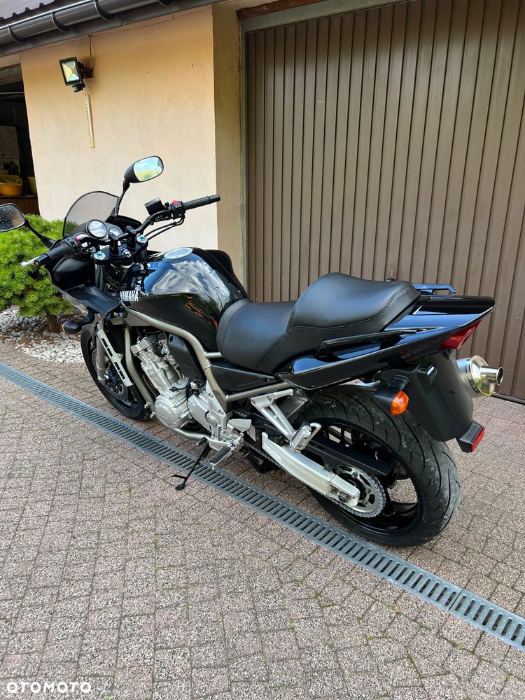 Yamaha FZS - 5