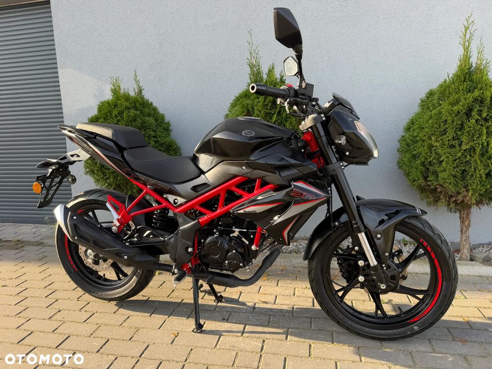 Benelli BN 125
