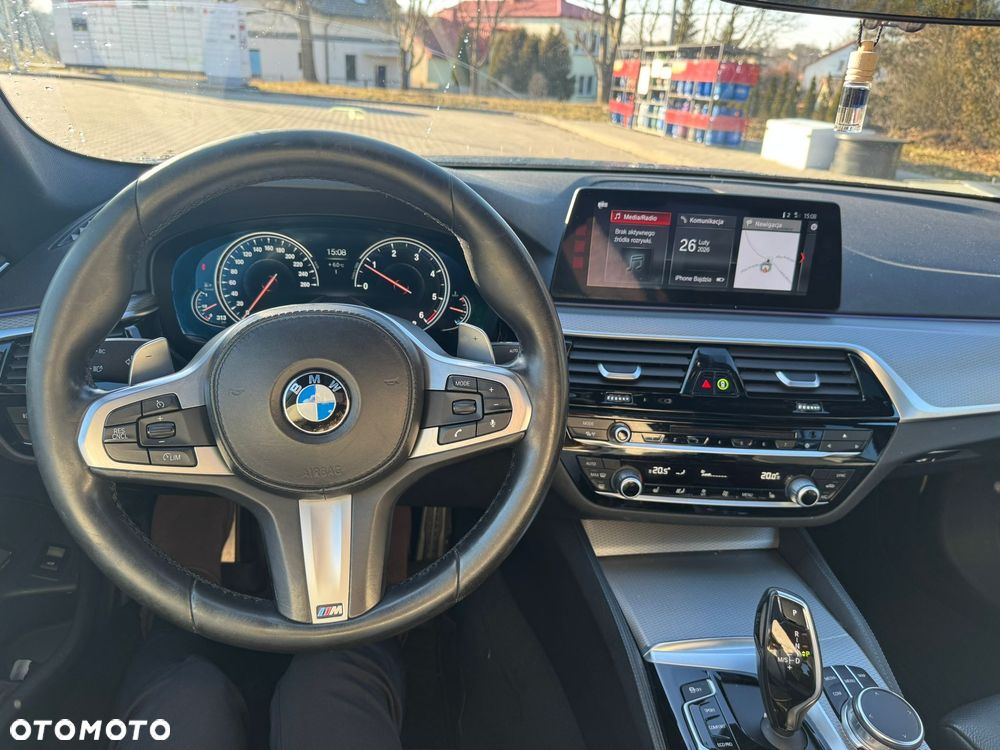 BMW Seria 5 520d M Sport - 18