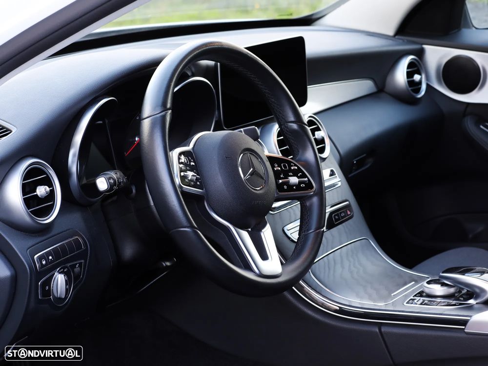 Mercedes-Benz C 300 e T 9G-TRONIC Avantgarde - 6