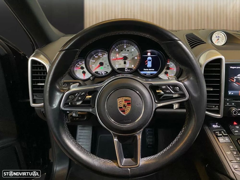 Porsche Cayenne Platinum Edition - 9