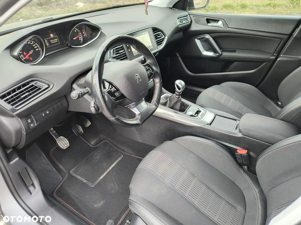 Peugeot 308 - 7