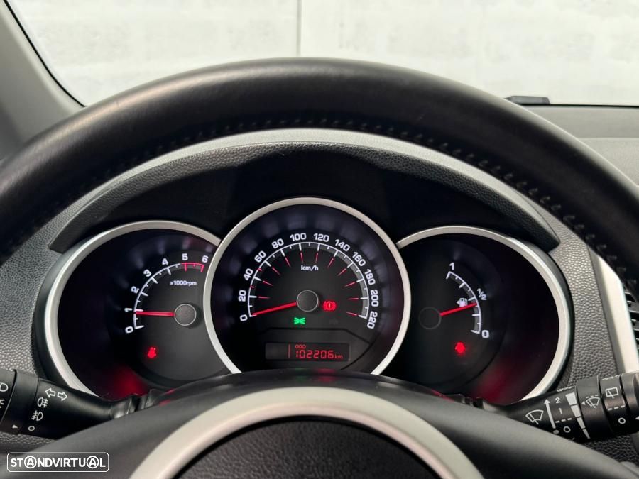 Kia Venga 1.4 CRDi ISG More - 15