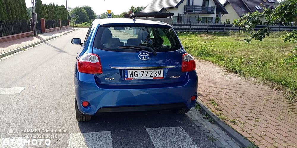 Toyota Auris 1.8 Premium - 27