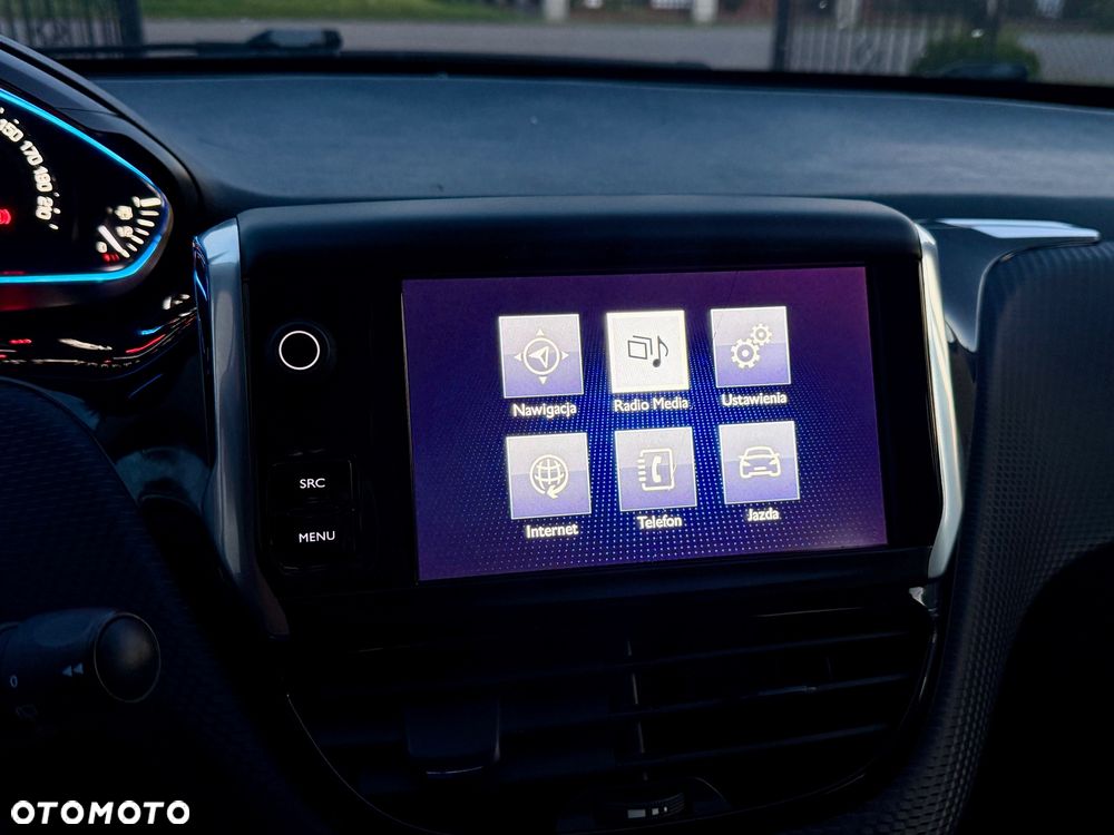 Peugeot 2008 - 32