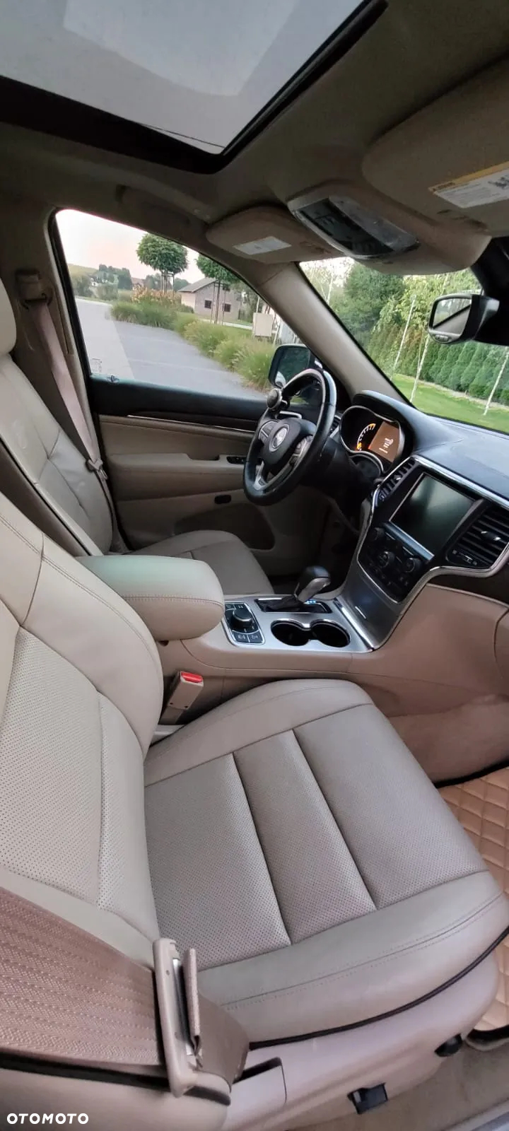 Jeep Grand Cherokee 5.7 V8 HEMI Overland - 10