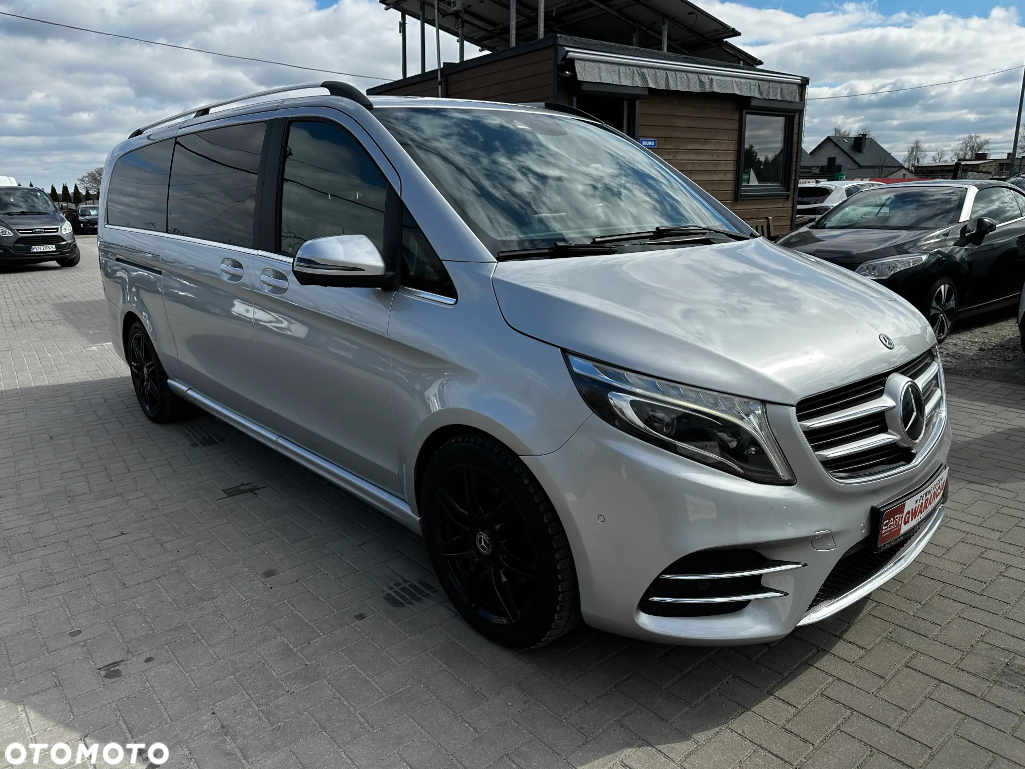 Mercedes-Benz Klasa V - 2