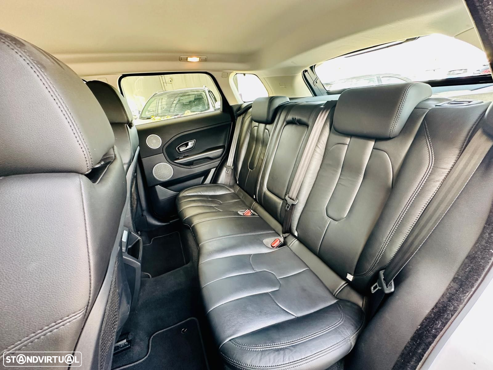 Land Rover Range Rover Evoque 2.2 eD4 Pure - 34