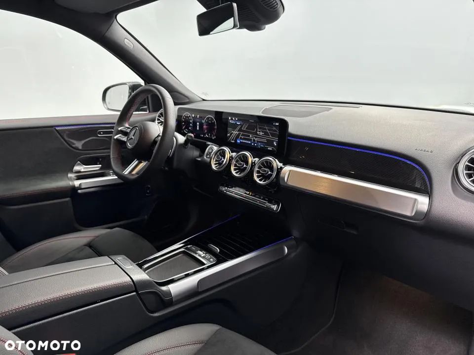 Mercedes-Benz GLB 220 d 4-Matic AMG Line 8G-DCT - 25