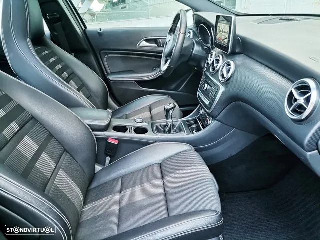 Mercedes-Benz A 180 d Urban - 14