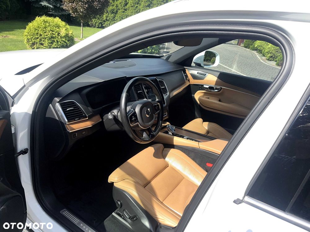 Volvo XC 90 - 2