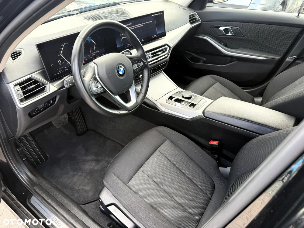 BMW Seria 3 320d xDrive MHEV Sport Line - 17