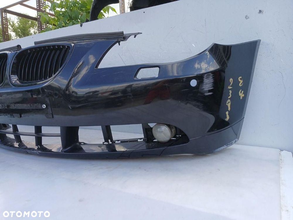 ZDERZAK PRZÓD PRZEDNI CZUJNIKI PDC SPRYSKI BMW 5 E60 E61 CZARNY 03-07 - 2