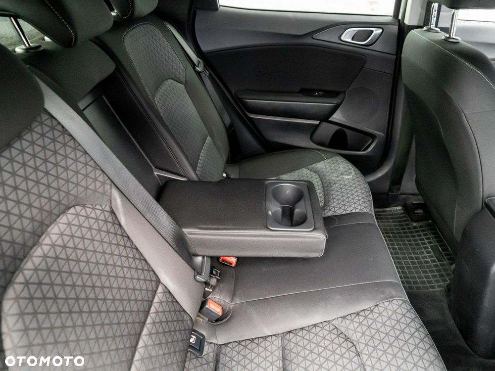 Kia XCeed 1.5 T-GDI M DCT - 15