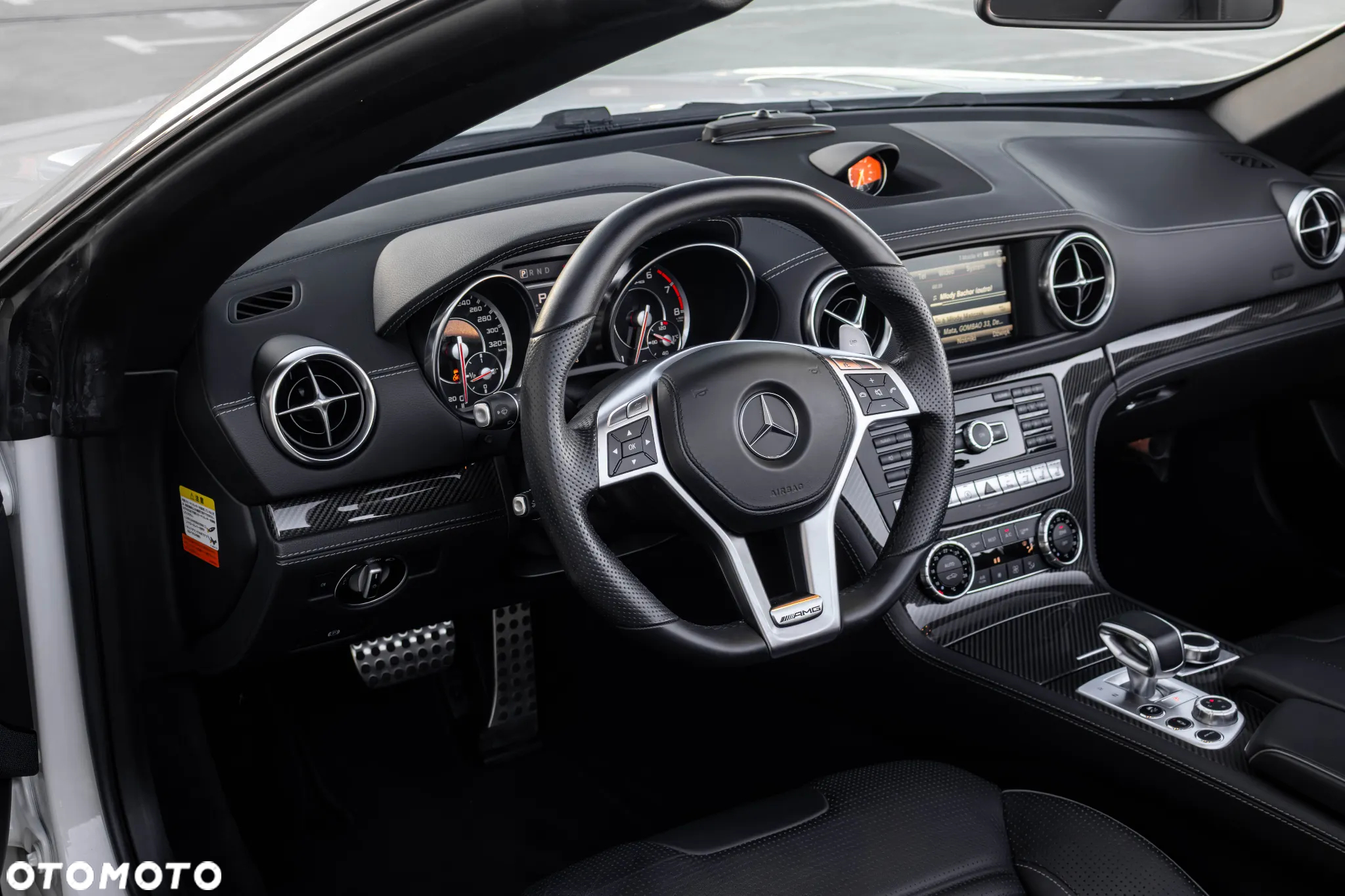 Mercedes-Benz SL 63 AMG - 26