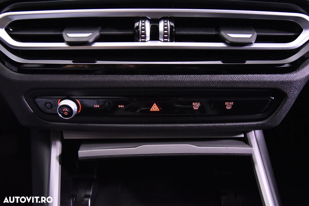 BMW Seria 3 318i Aut. - 19
