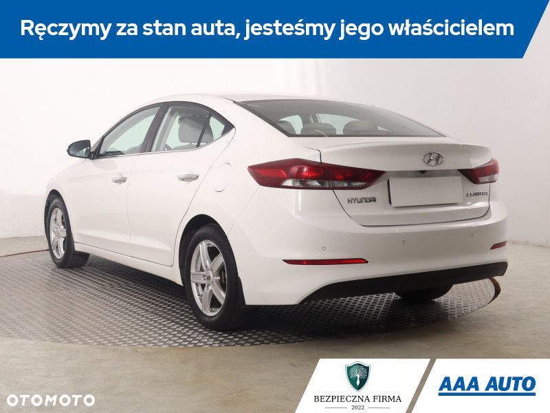 Hyundai Elantra - 6