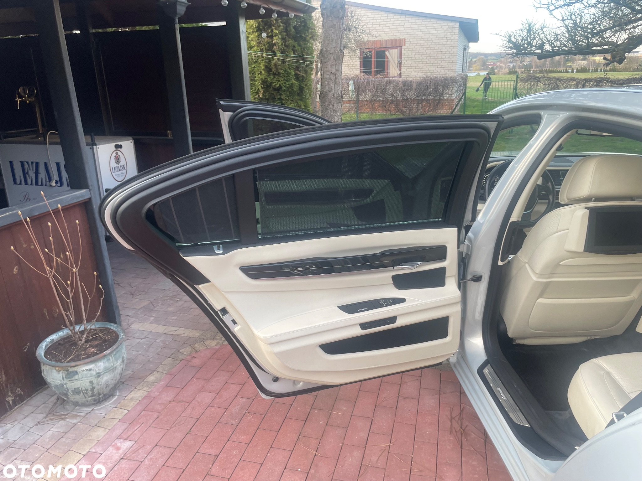 BMW Seria 7 750i L xDrive - 21