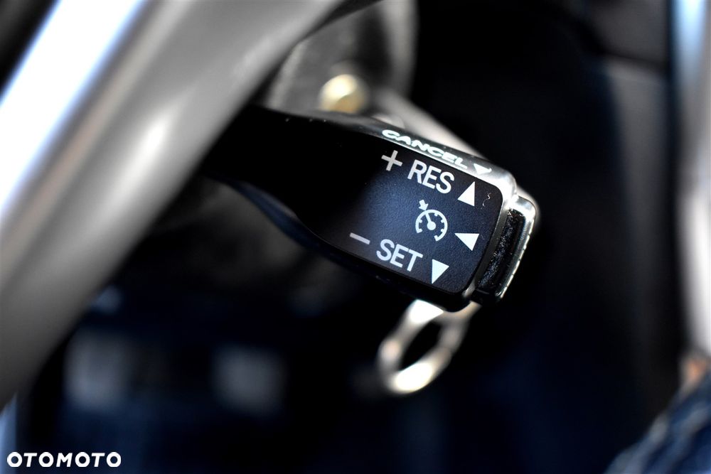 Toyota Avensis 1.8 Business Edition - 34