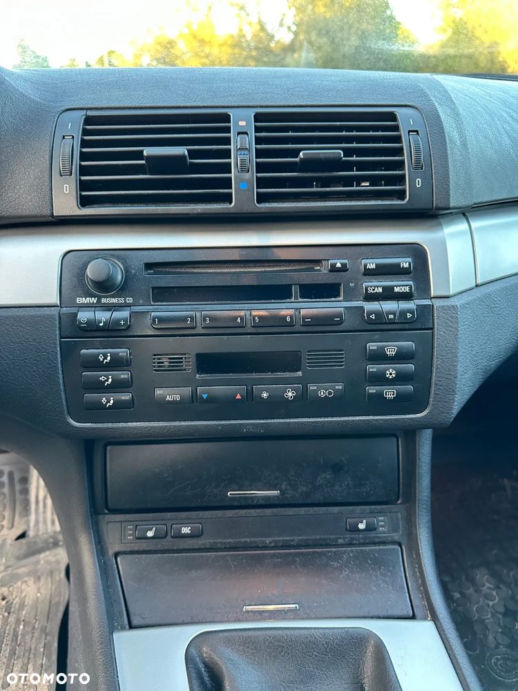 BMW Seria 3 318i Touring - 19