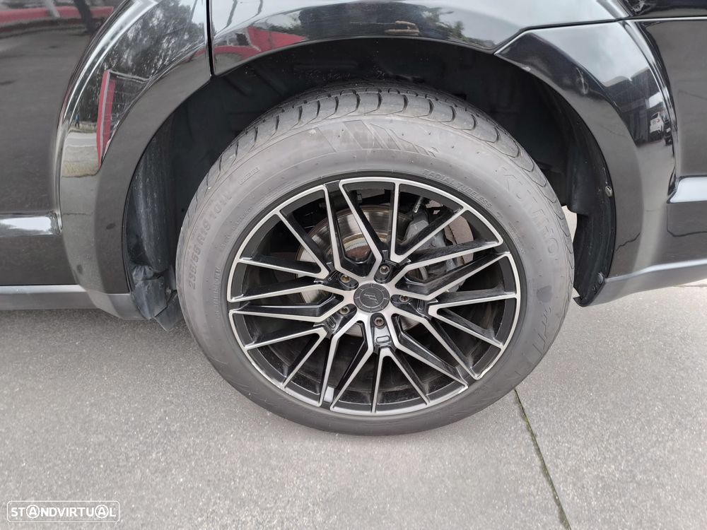 Fiat Freemont 2.0 M-Jet Urban - 19