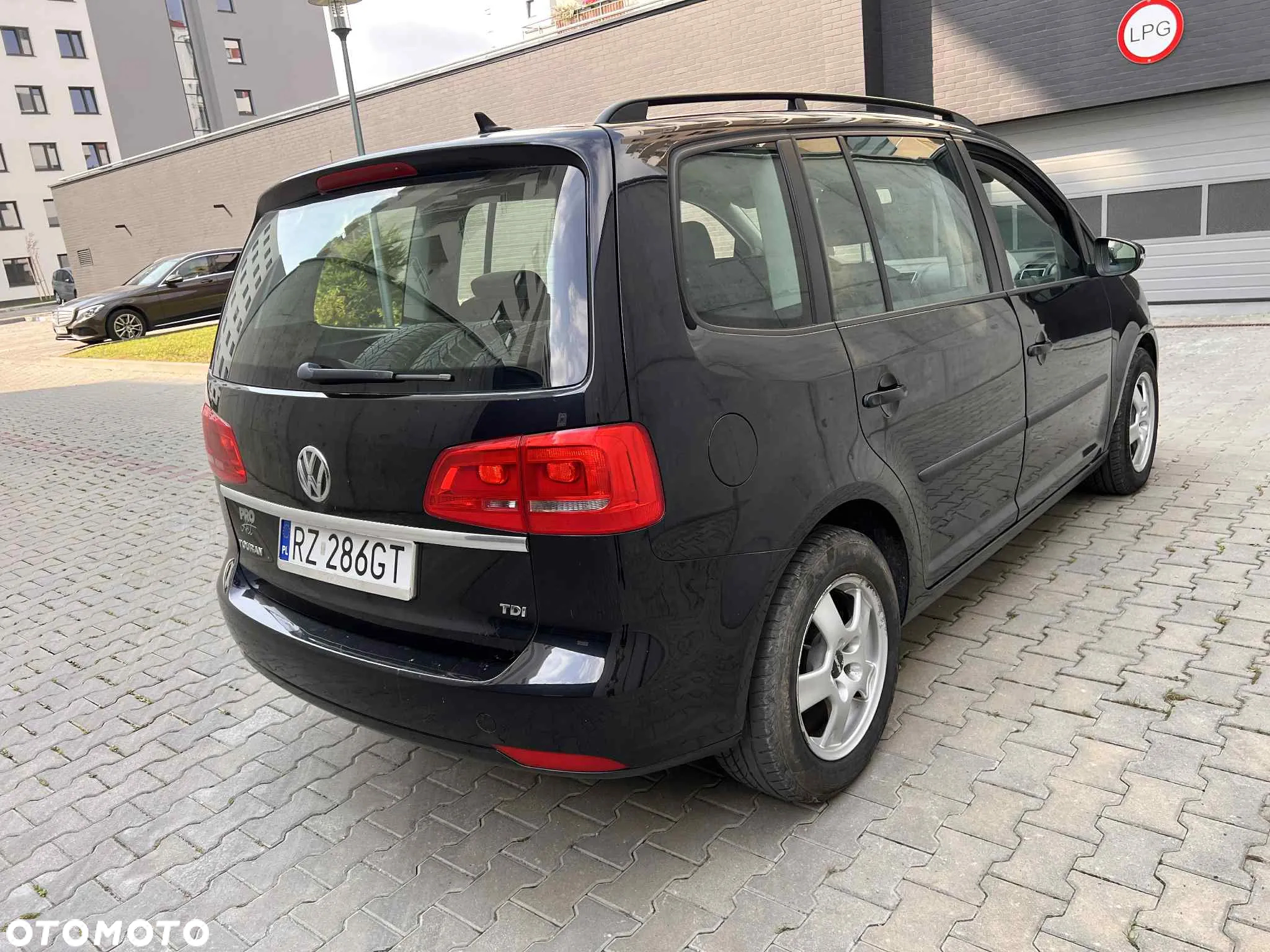 Volkswagen Touran 1.6 TDI DPF Trendline DSG - 6