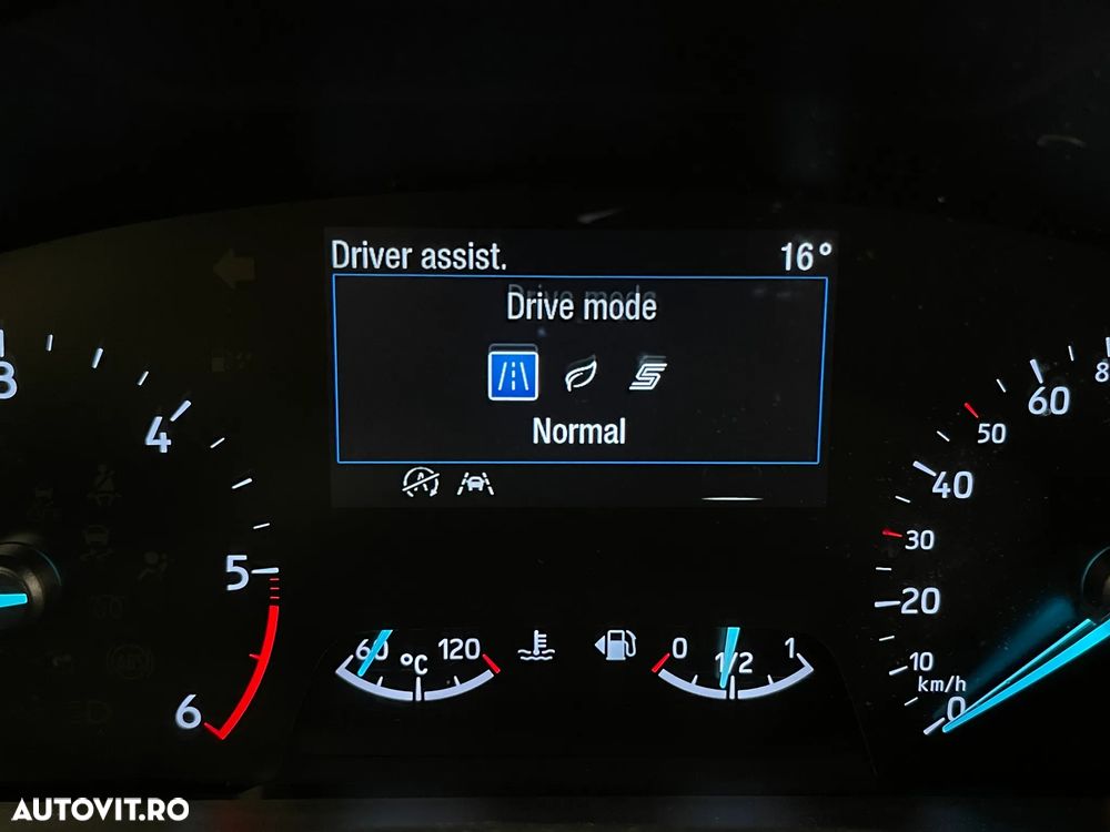 Ford Focus 1.5 EcoBlue Titanium - 21