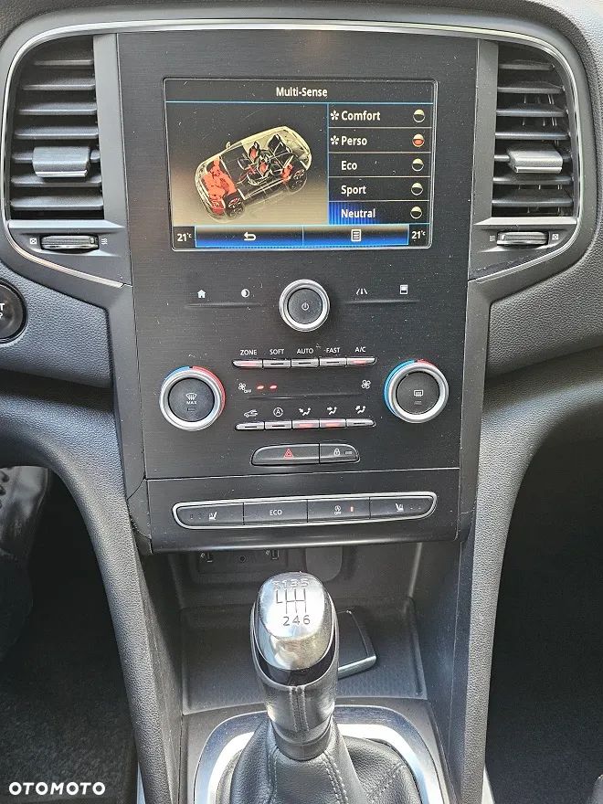 Renault Megane ENERGY TCe 130 INTENS - 29