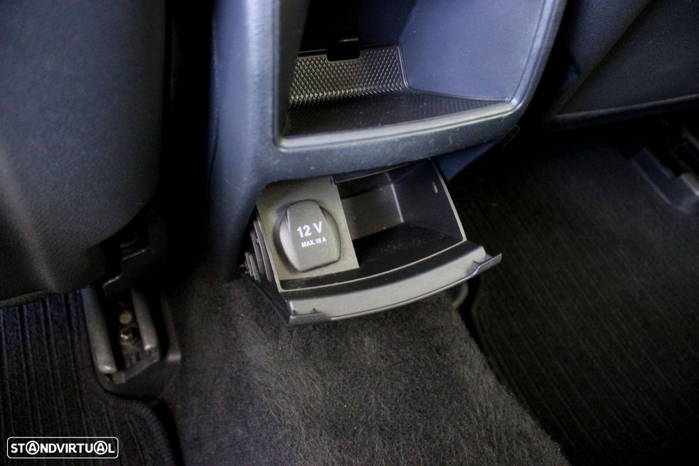 Mercedes-Benz GLA 180 CDi - 38