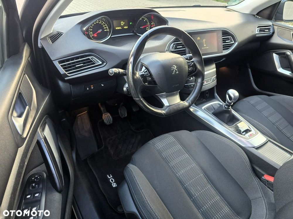 Peugeot 308 2.0 BlueHDi Allure S&S - 9