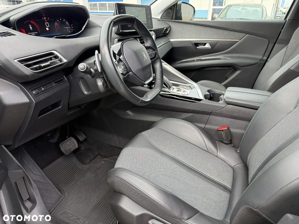 Peugeot 3008 1.2 PureTech Allure Pack S&S EAT8 - 24