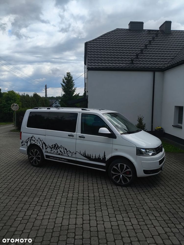 Volkswagen Caravelle - 3